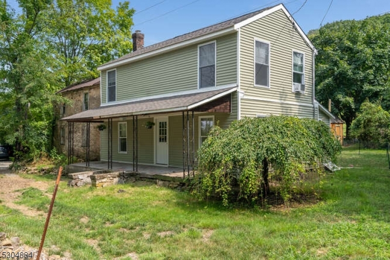 Property Photo:  350 Hackett Road  NJ 08827 