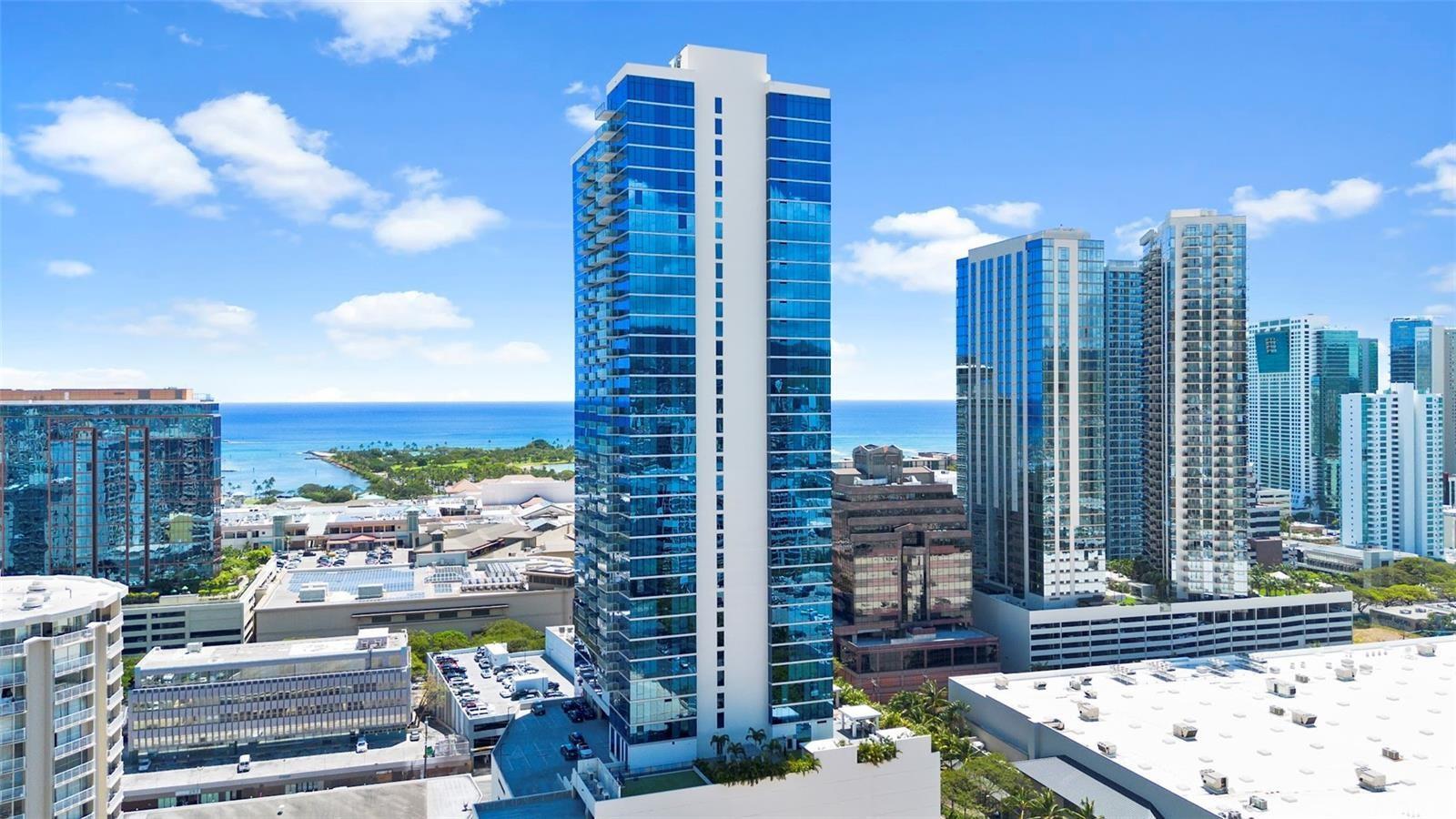 Property Photo: 629 Keeaumoku Street 2108 HI 96814