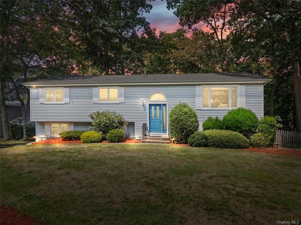 Property Photo:  32 Balmoral Drive  NY 10977 