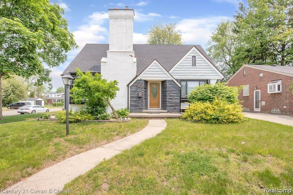 Property Photo:  1042 Drexel Street  MI 48128 1640 
