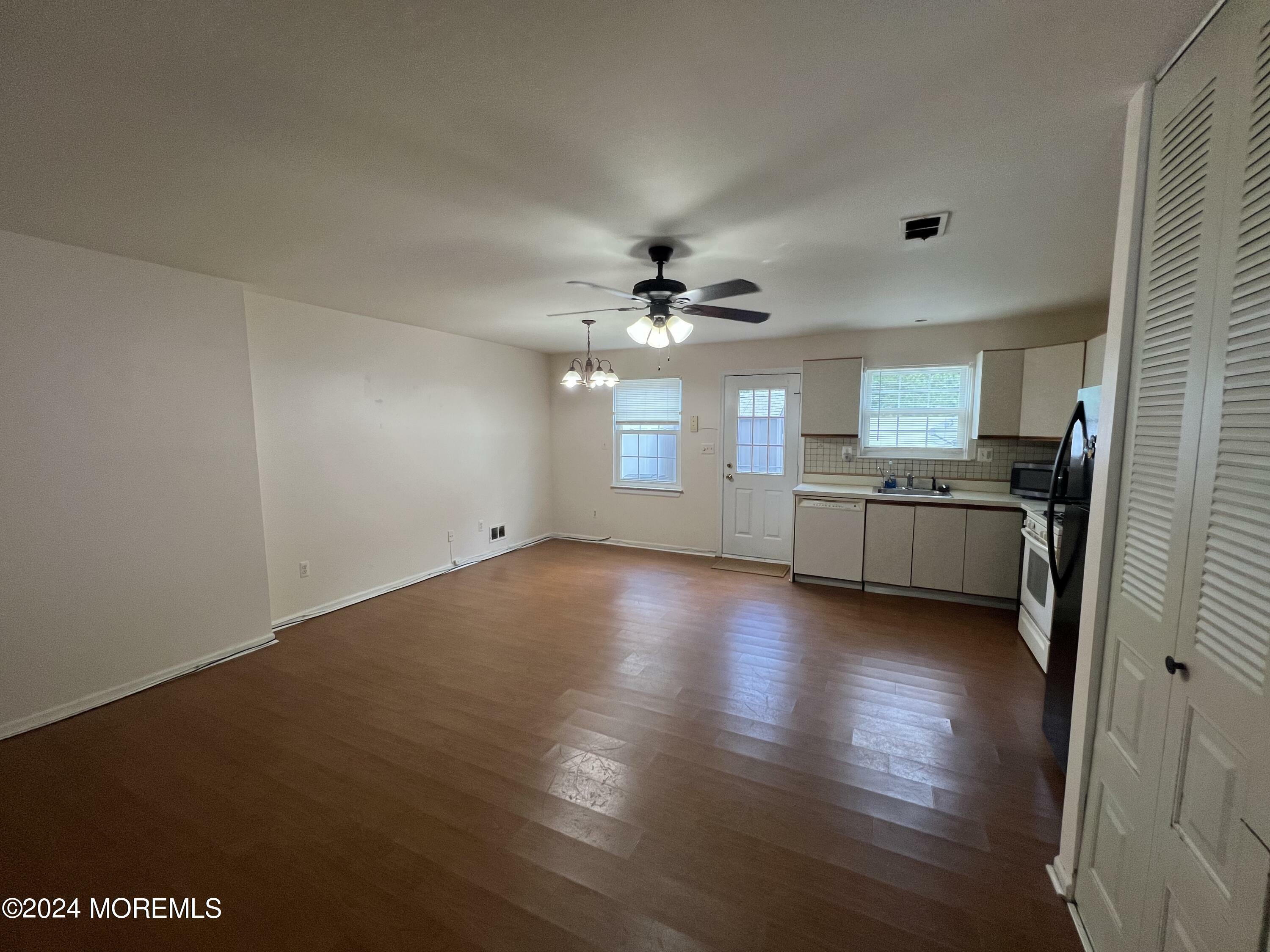 Property Photo:  211 Gambocz Court  NJ 08852 