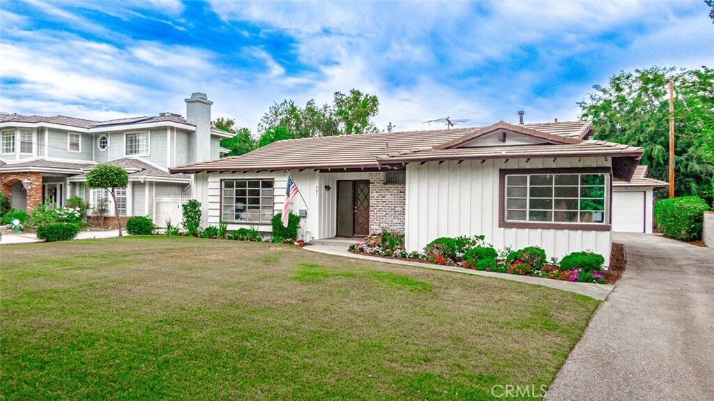 Property Photo:  521 W Norman Avenue  CA 91007 