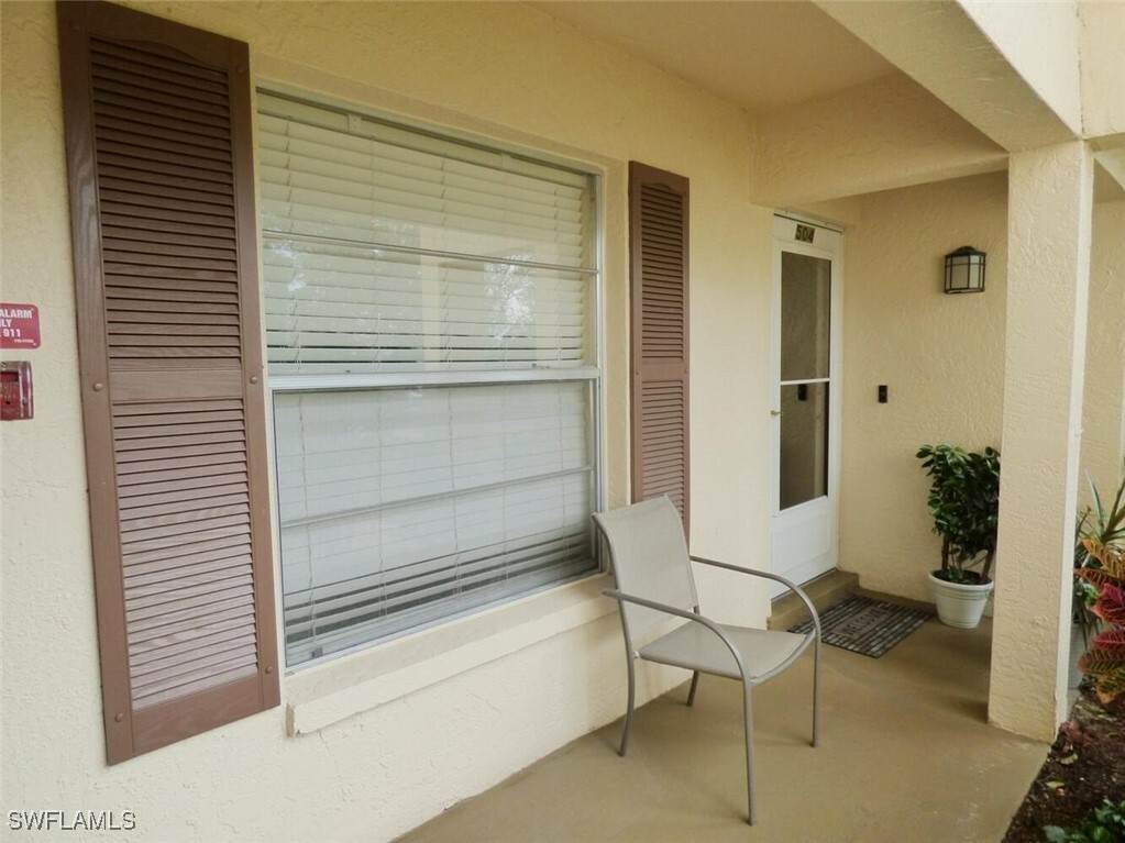 Property Photo:  1100 Pondella Road 504  FL 33909 