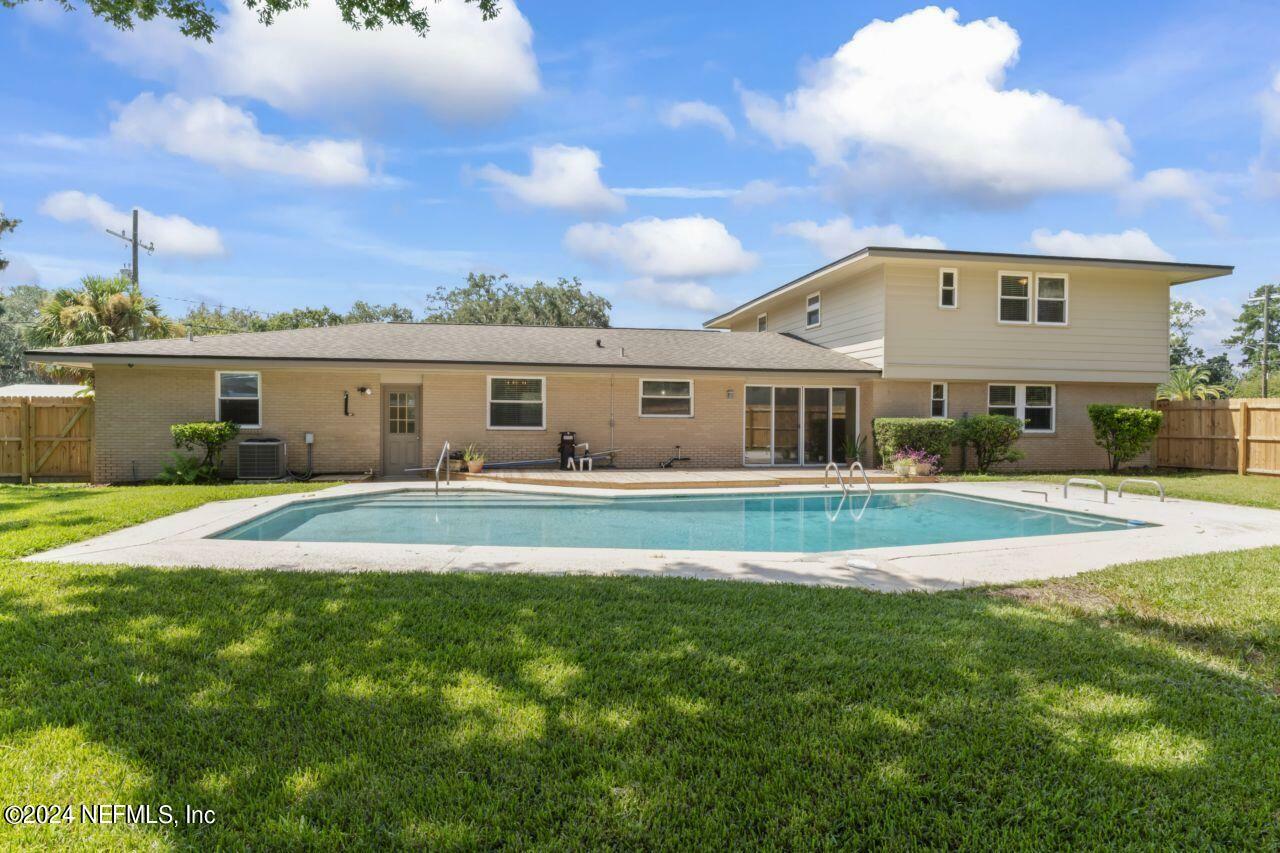 Property Photo:  2411 Segovia Avenue  FL 32217 