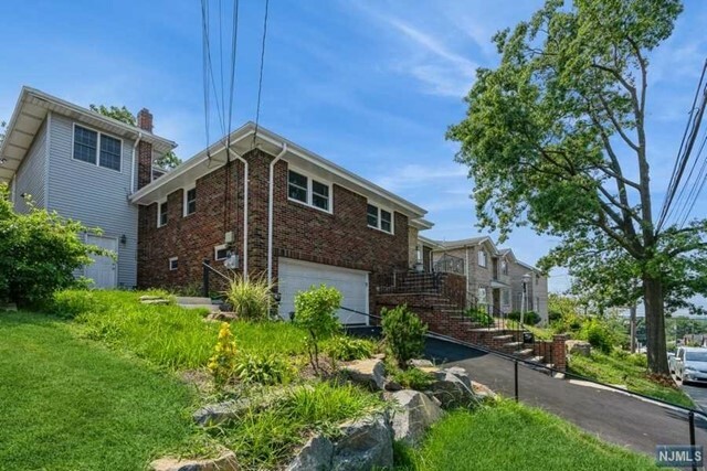 Property Photo:  252 9th Street  NJ 07650 