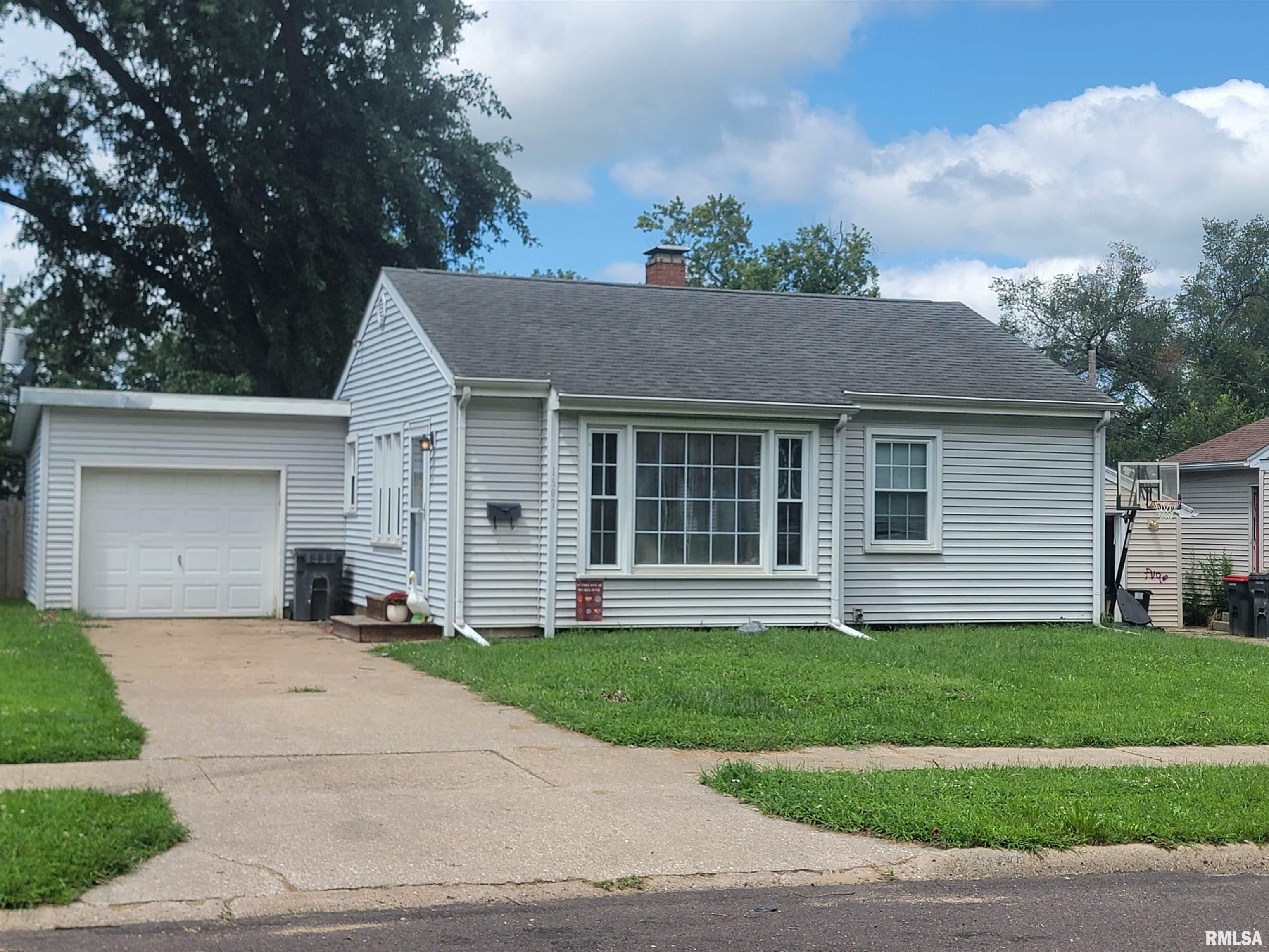 1507 Summer Street  Pekin IL 61554 photo