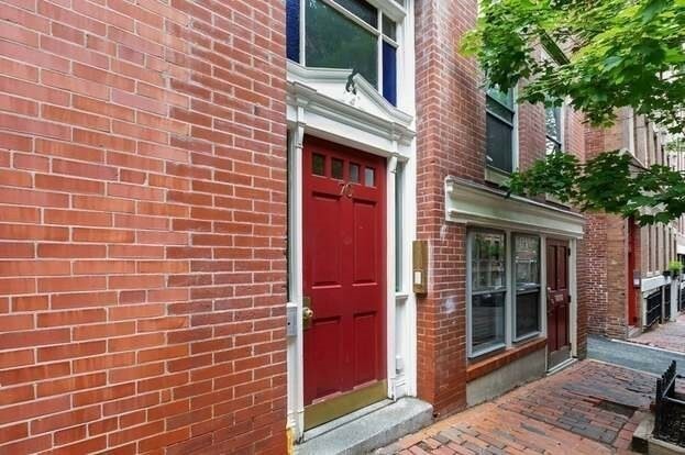 Property Photo:  70 Phillips Street 6  MA 02114 