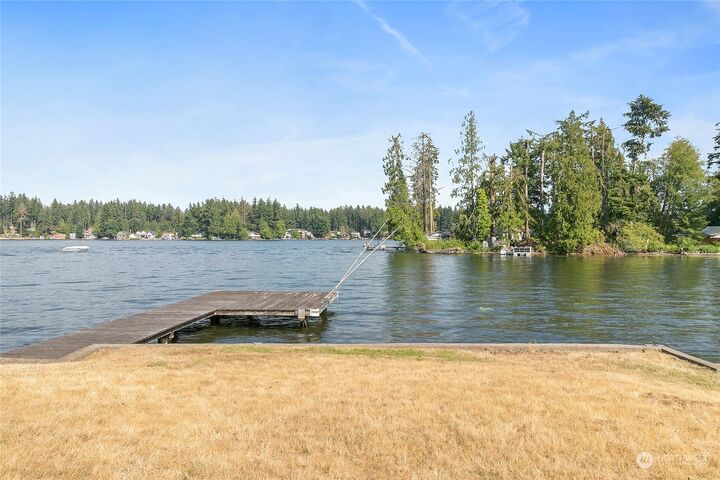 Property Photo:  22511 SE 300th Street  WA 98010 