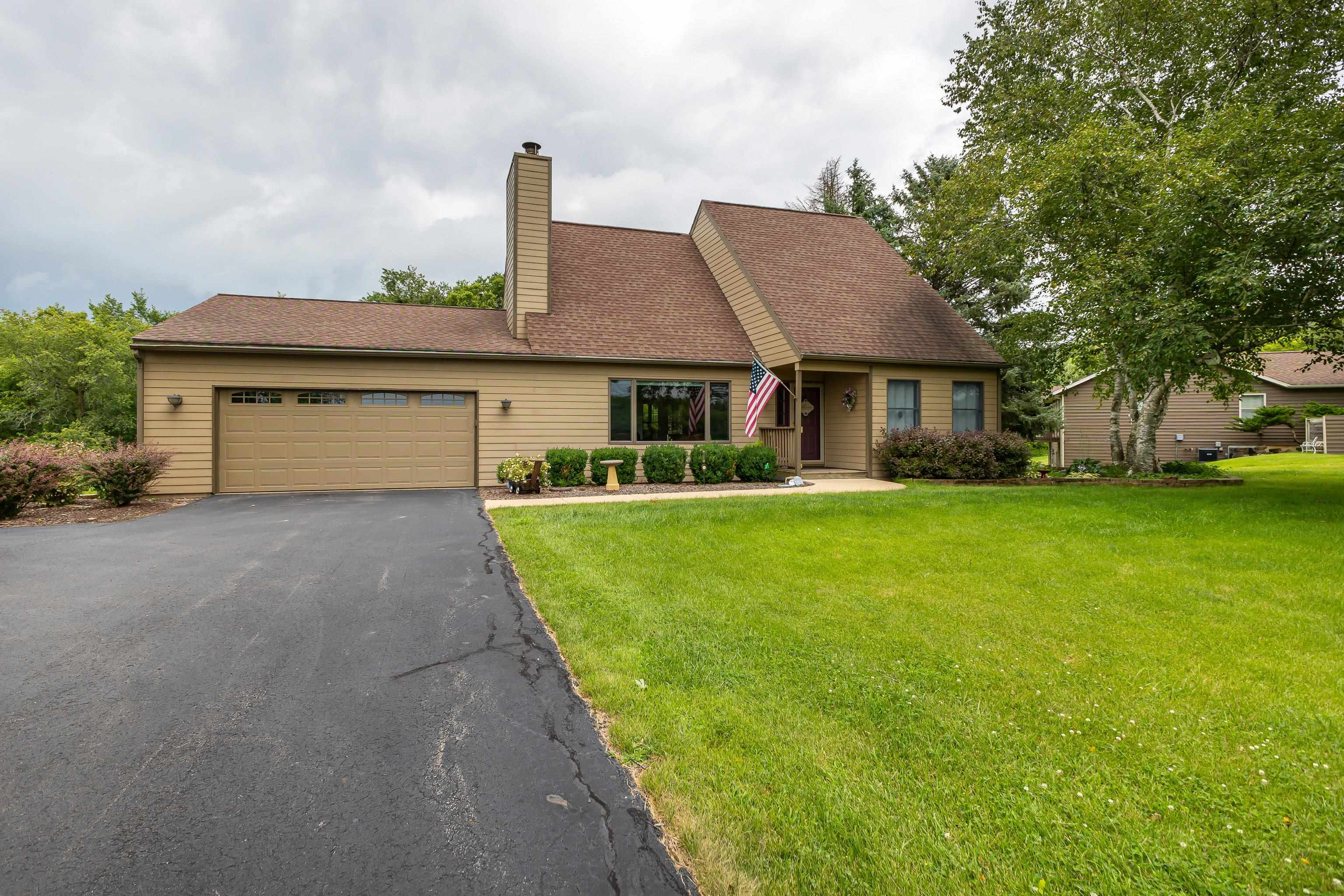 Property Photo:  13 Tanager Lane  IL 61036 