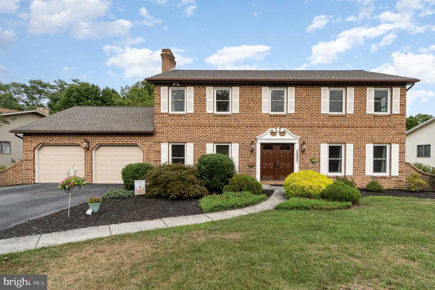 Property Photo:  2099 Fairway Lane  PA 17112 