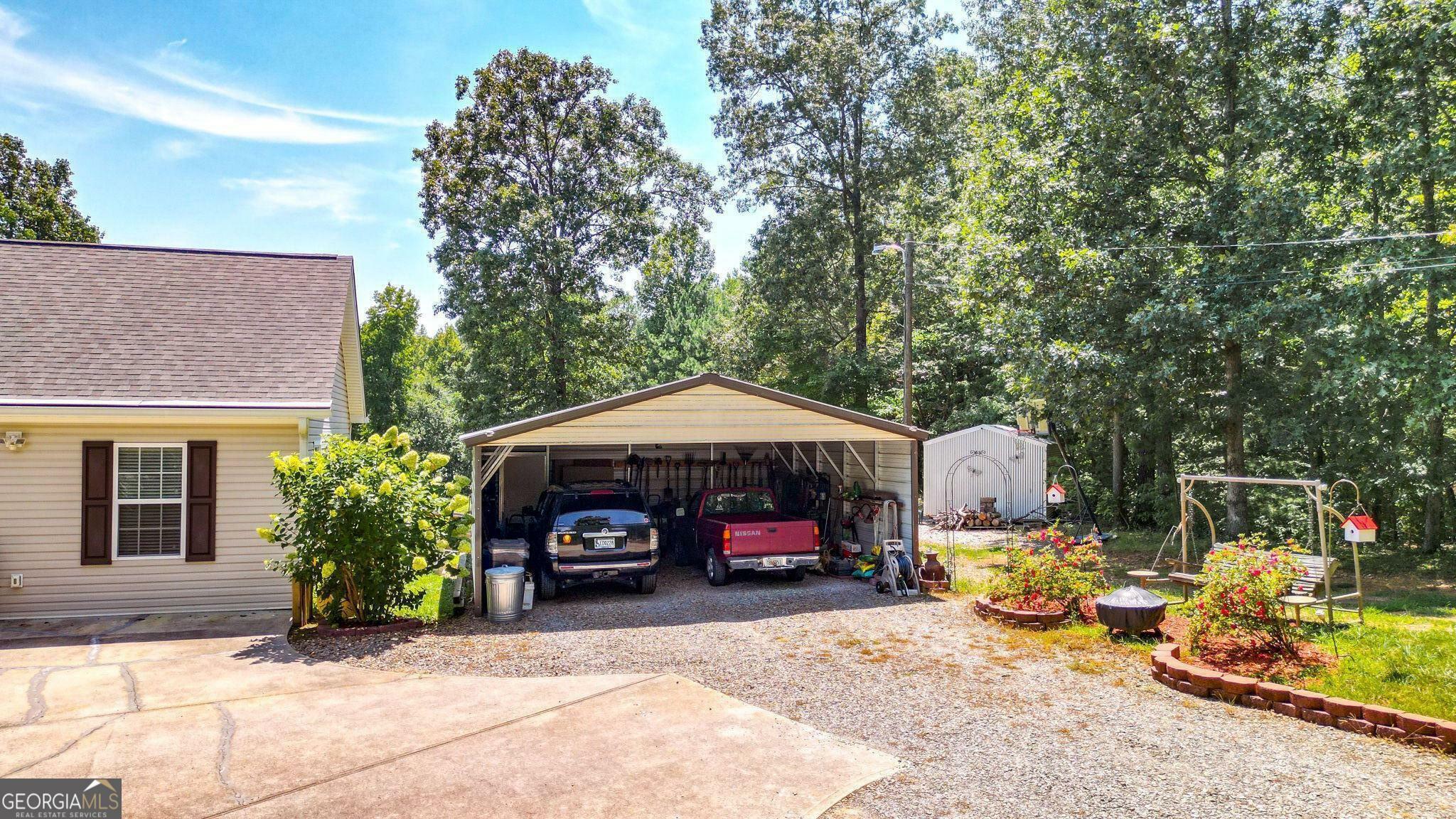 Property Photo:  89 Hyde Park Road  GA 30175 