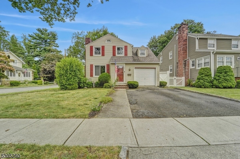 Property Photo:  66 Keeler St  NJ 07081 