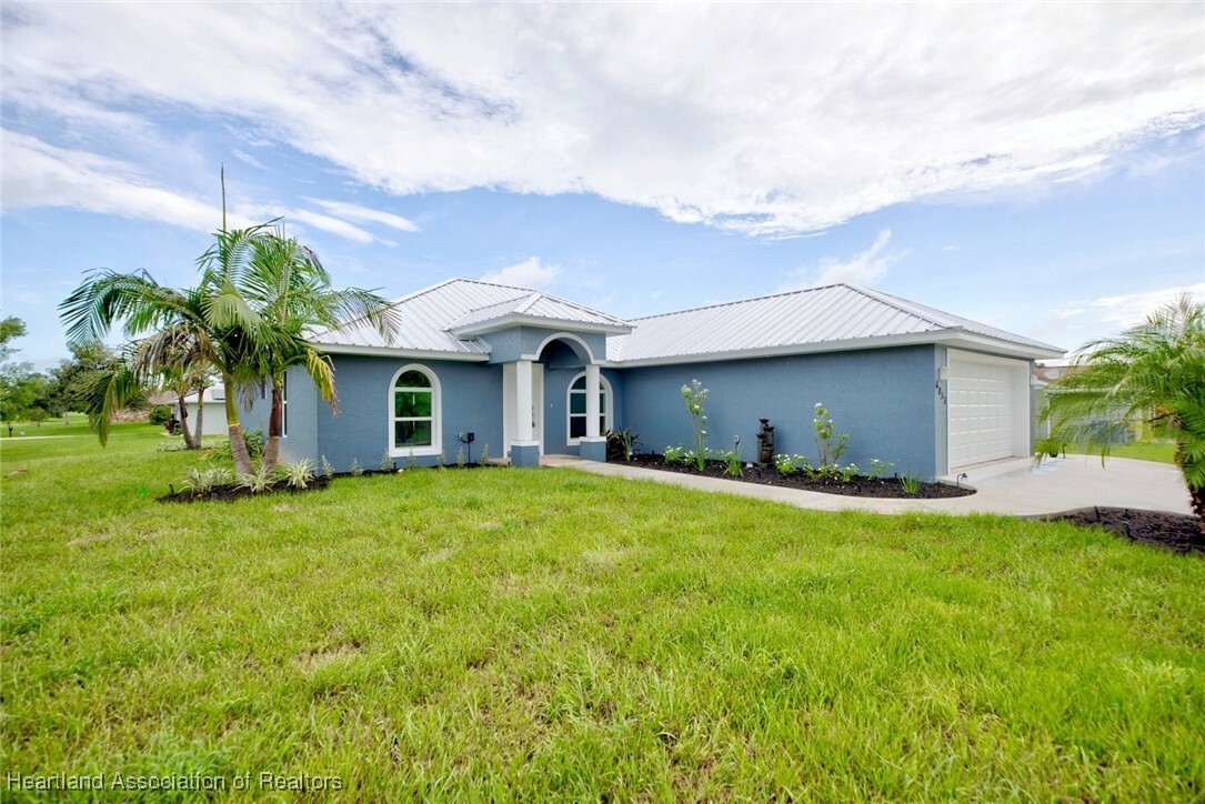 Property Photo:  6033 Glens Court  FL 33876 