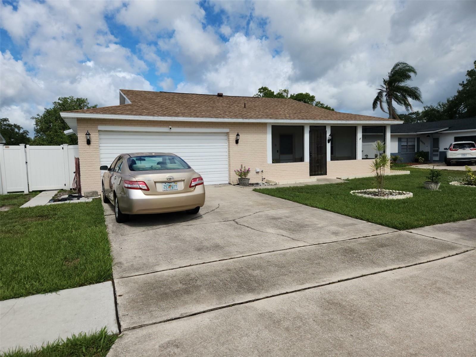 Property Photo:  2518 Bowmer Drive  FL 34744 