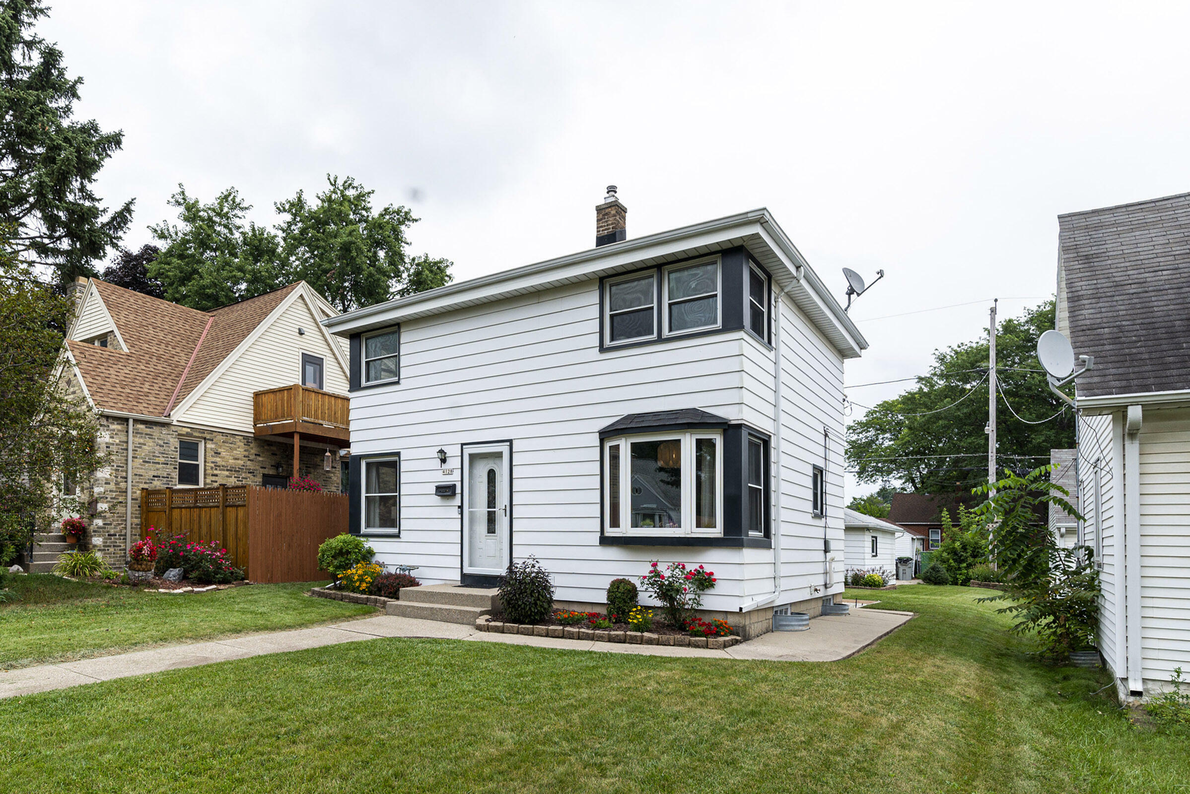 Property Photo:  4128 S 5th Pl  WI 53207 