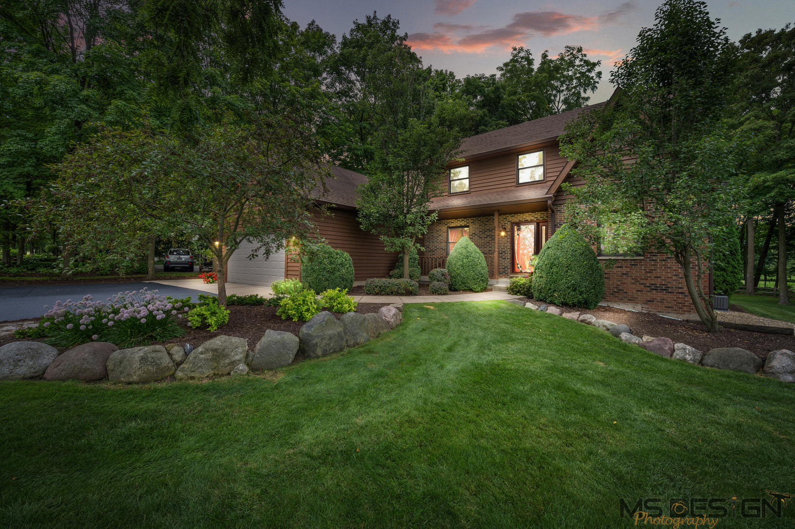 Property Photo:  3033 Greenwood Acres Drive  IL 60115 