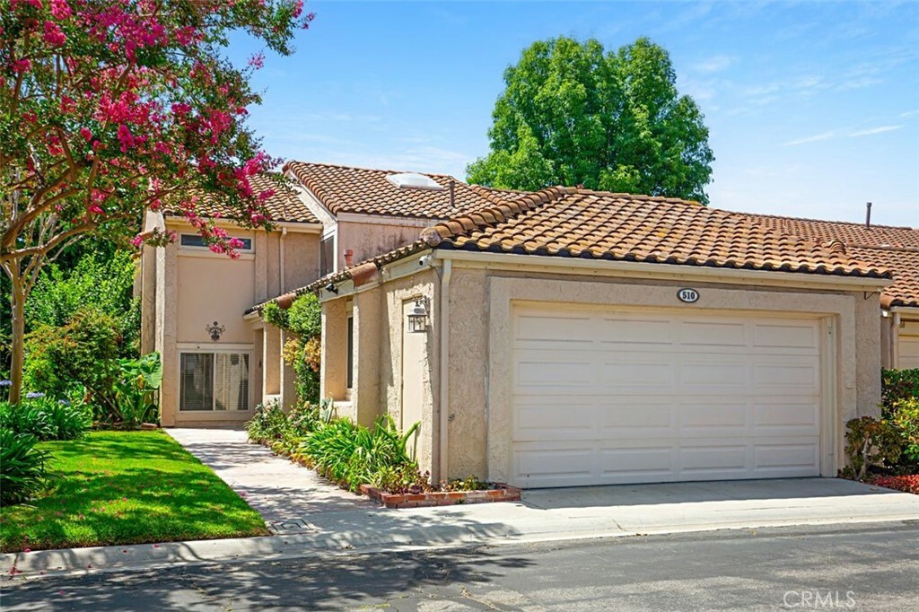 Property Photo:  510 Riviera Court  CA 92835 