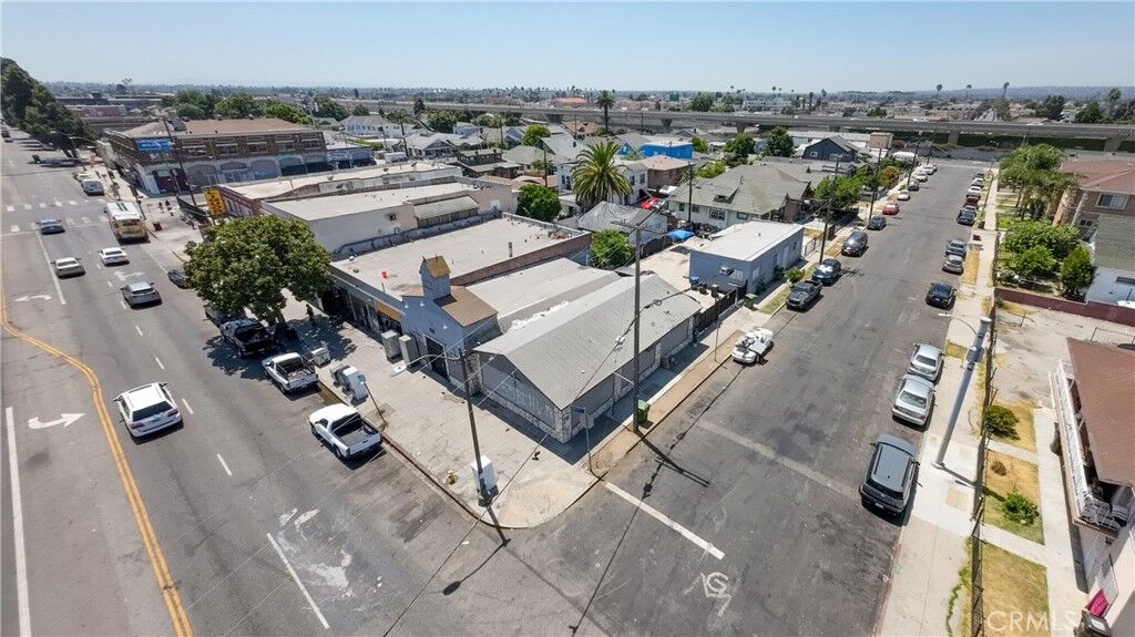 Property Photo: 5303 S Broadway CA 90037