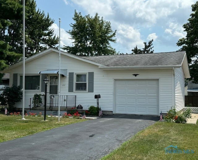 137 Clifton Avenue  Findlay OH 45840 photo