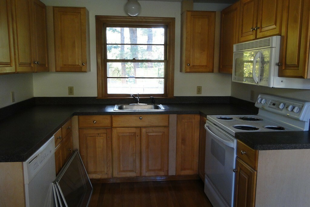 Property Photo:  6 Conant Road 6  MA 02090 