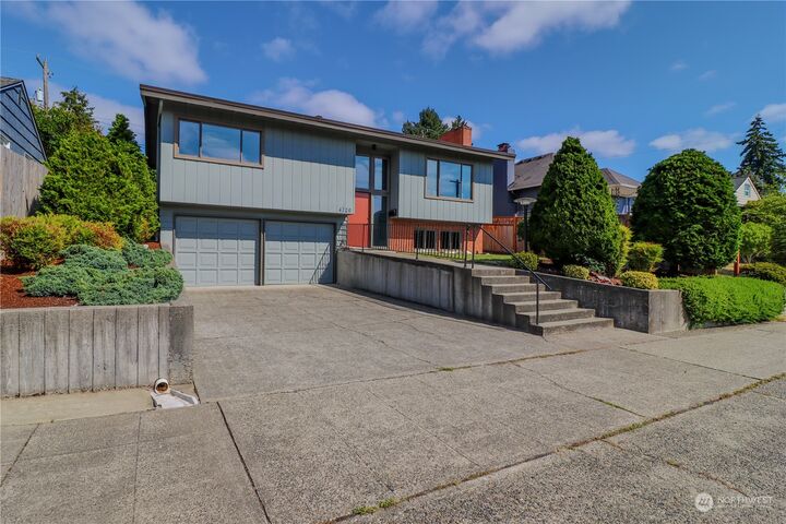 4720 47th Avenue SW  Seattle WA 98116 photo