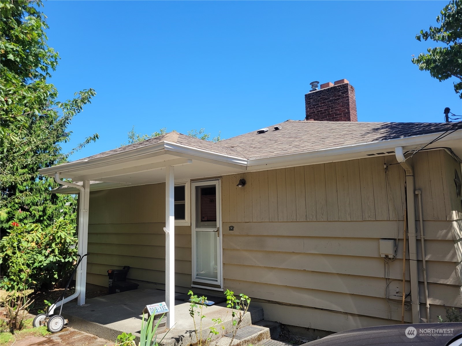 Property Photo:  2314 S Forest Street  WA 98144 