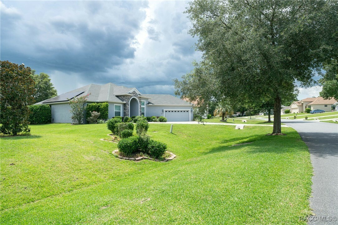 Property Photo:  2571 N Brentwood Circle  FL 34461 