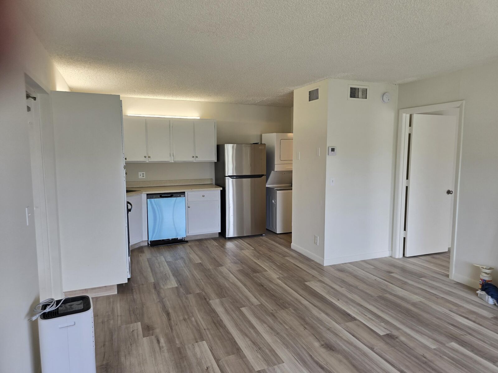Property Photo: 1106 Green Pine Boulevard F1 FL 33409