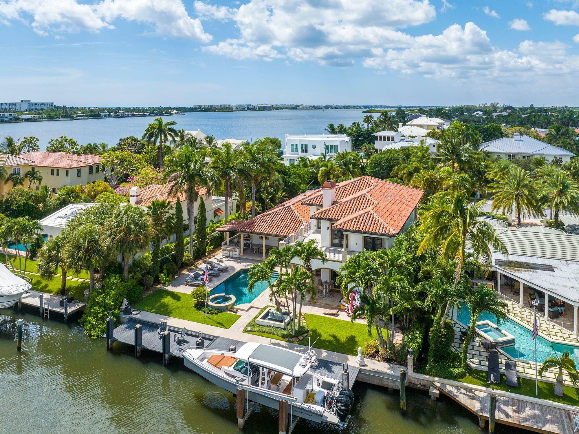 Property Photo:  14 Harbor Drive  FL 33460 