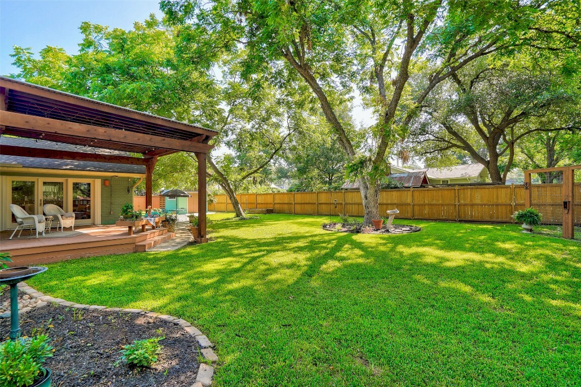 Property Photo:  1305 Laurel Street  TX 78626 