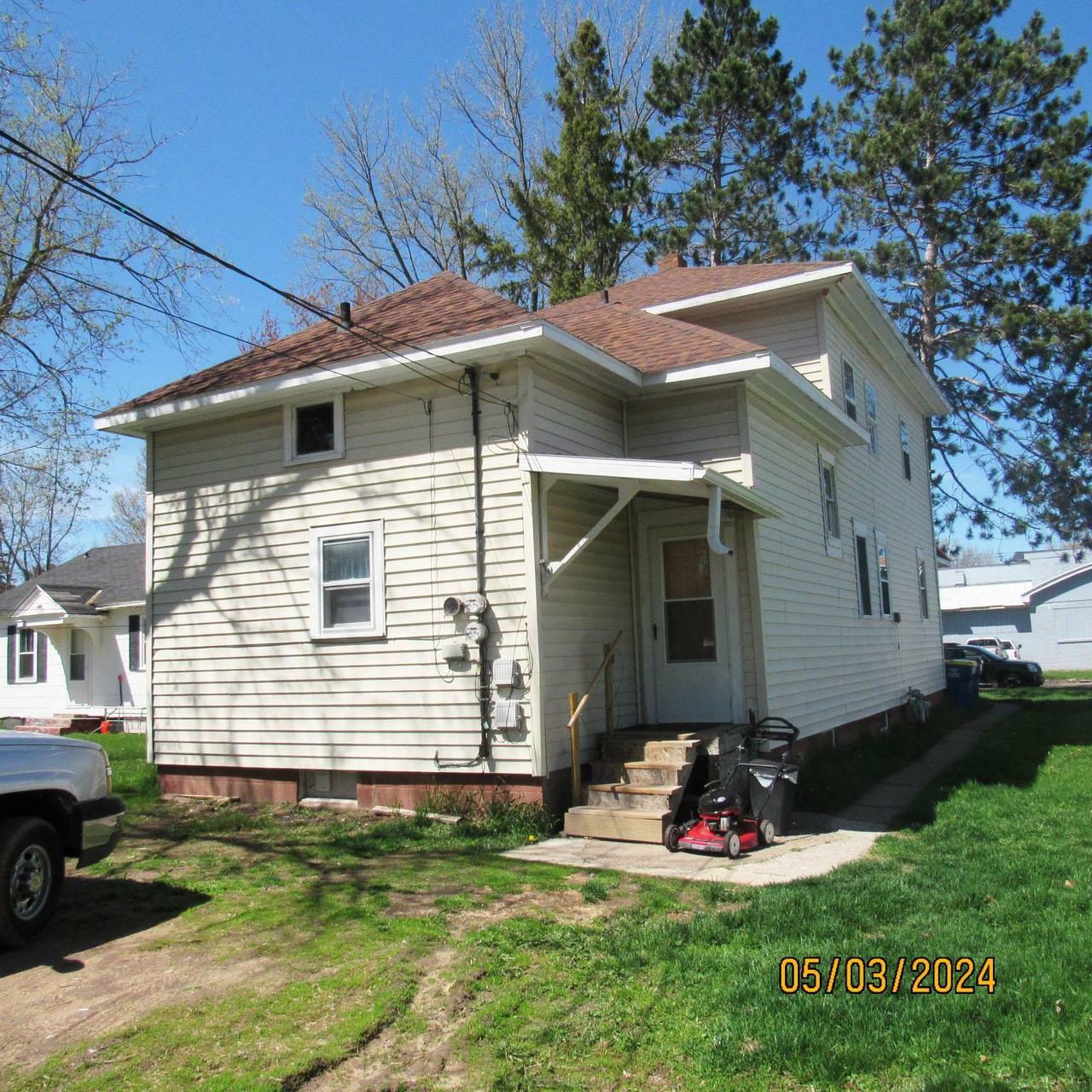 Property Photo:  507 East 7th Street  WI 54452 