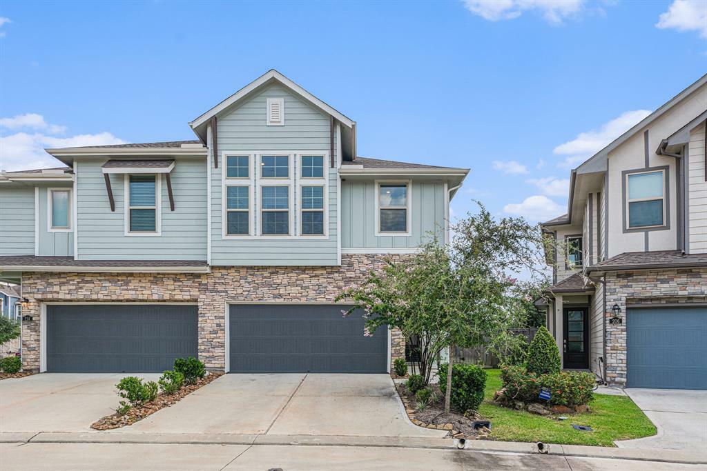 Property Photo:  210 Fulton Station Drive Drive  TX 77009 