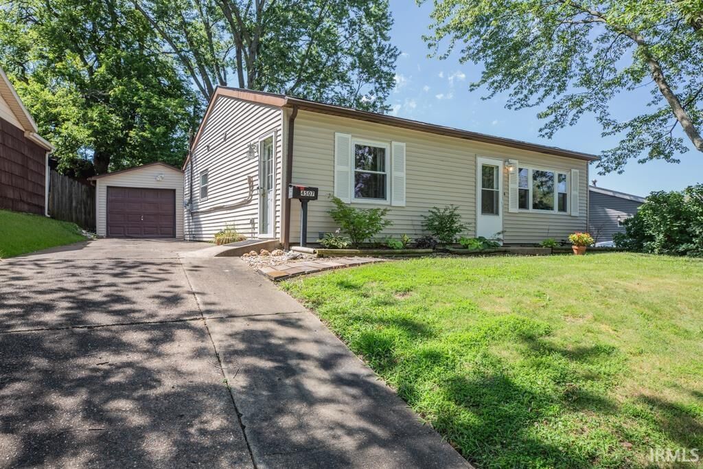 Property Photo:  4507 Tremont Road  IN 47710 