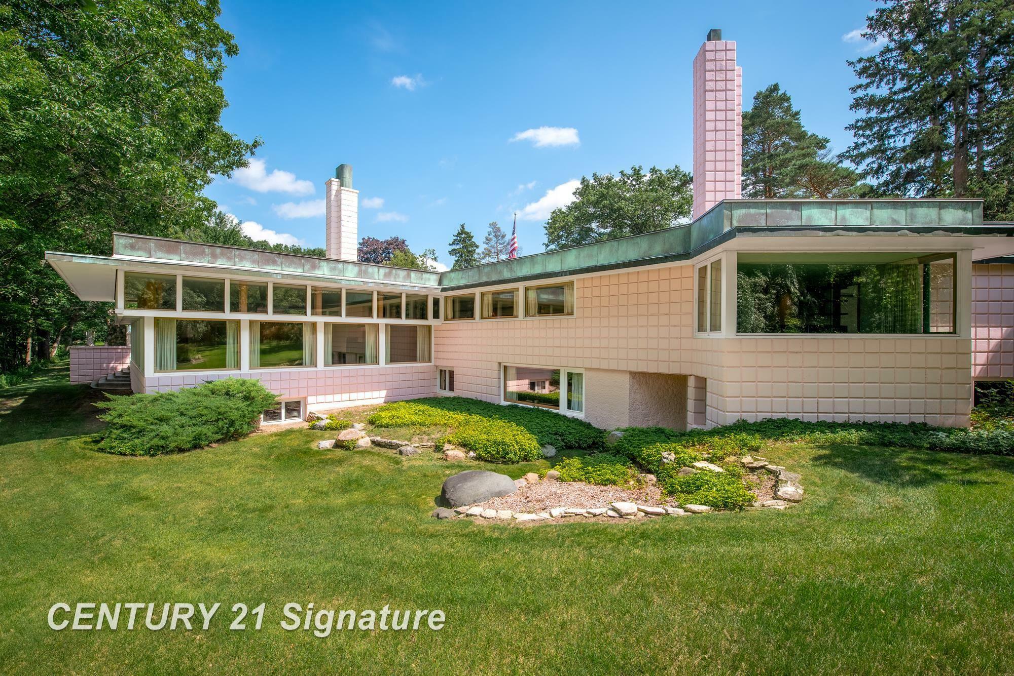 Property Photo:  745 S Meridian Road  MI 48640 