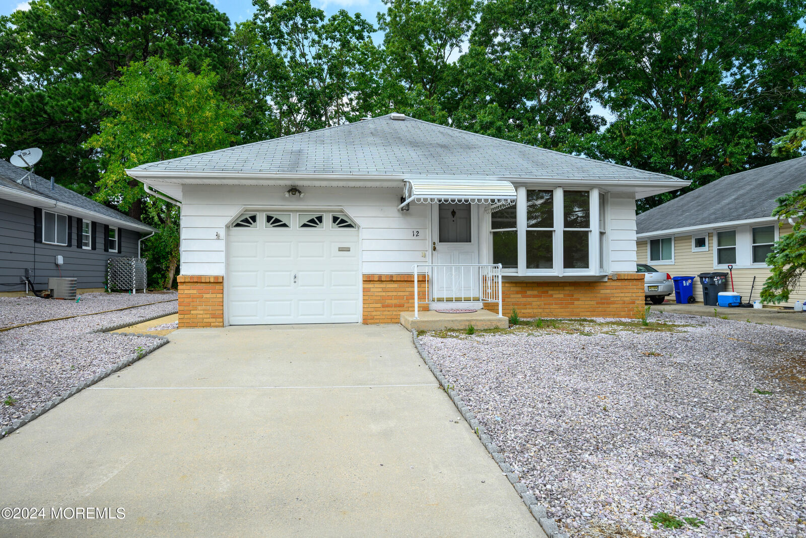 Property Photo:  12 Mount Rushmore Drive  NJ 08753 