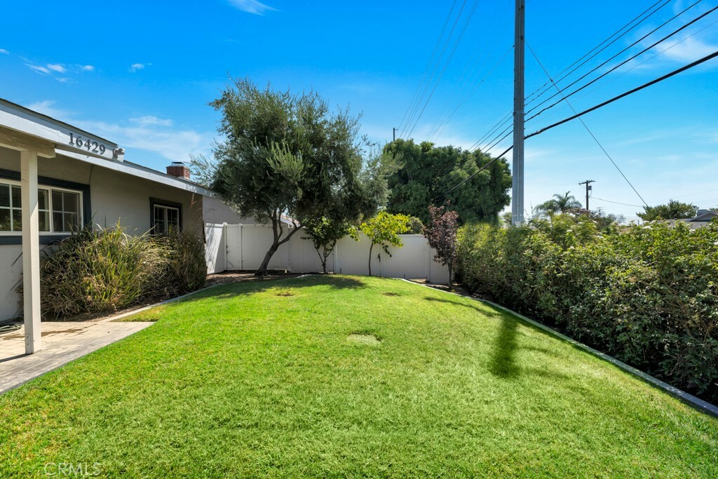 Property Photo:  16429 Rinaldi Street  CA 91344 