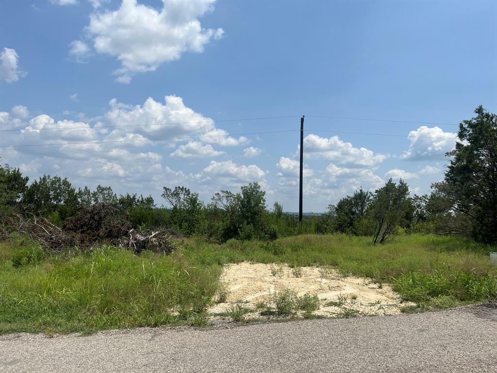 Property Photo: 3411 Oak Hill Drive TX 76048