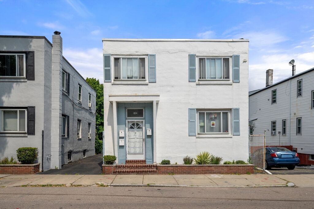 Property Photo: 842 Saratoga St MA 02128