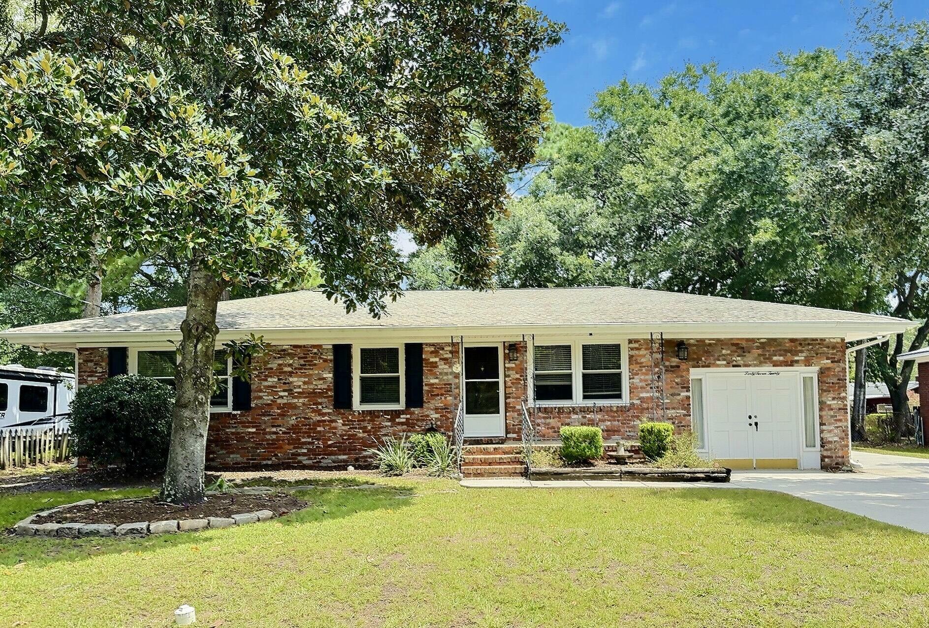 Property Photo:  4720 Glenn Street  SC 29405 