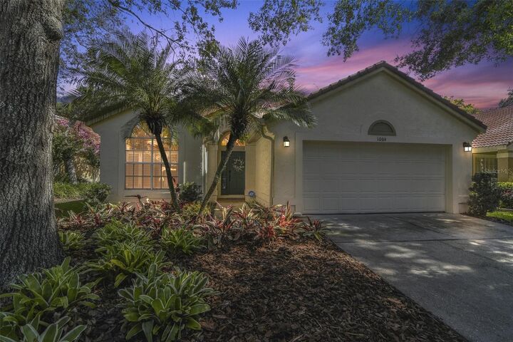Property Photo:  1004 E Pebble Beach Circle  FL 32708 