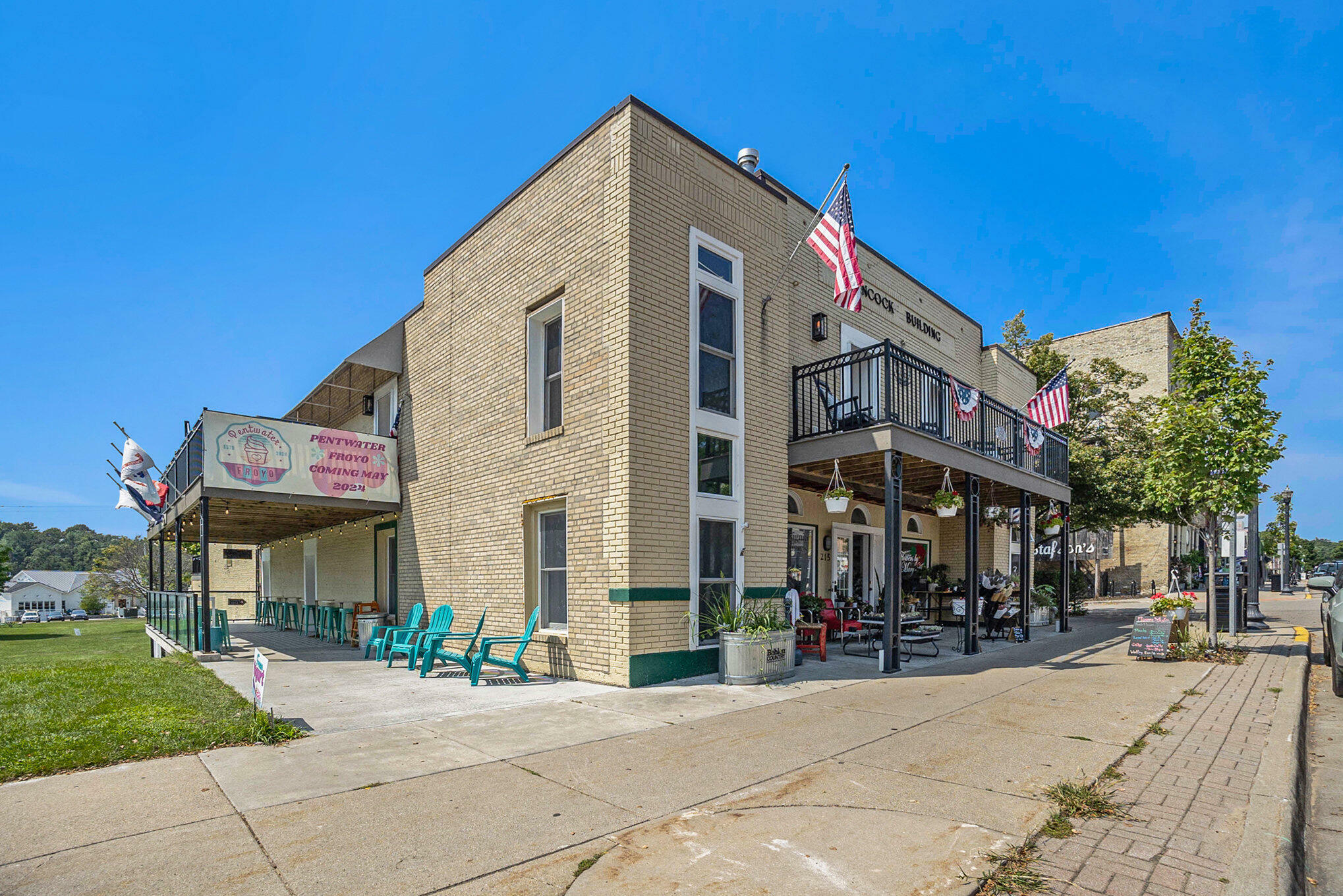 Property Photo:  215 S Hancock Street  MI 49449 