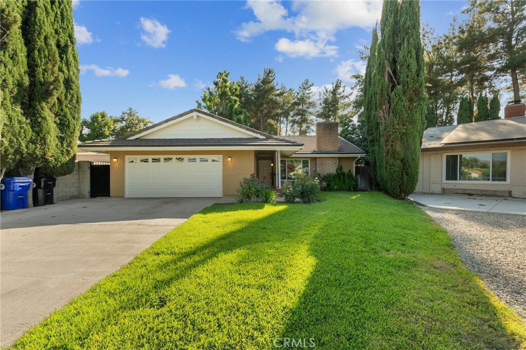 Property Photo:  25213 Markel Drive  CA 91321 