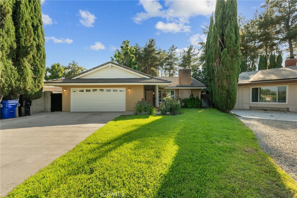 Property Photo:  25213 Markel Drive  CA 91321 