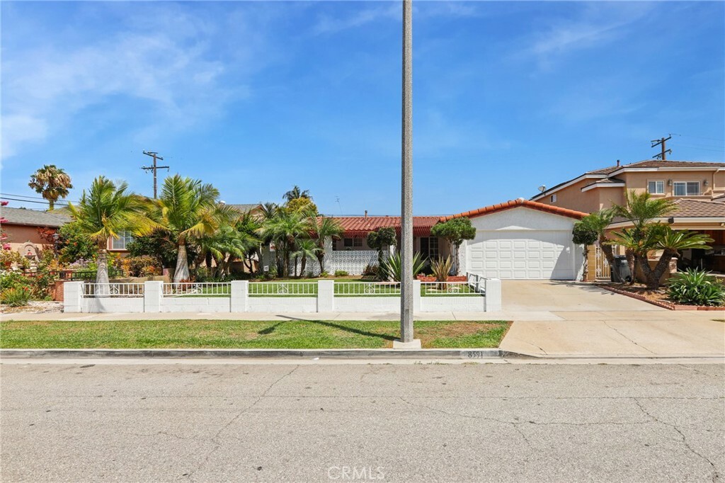 8591 Hollyoak Street  Buena Park CA 90620 photo