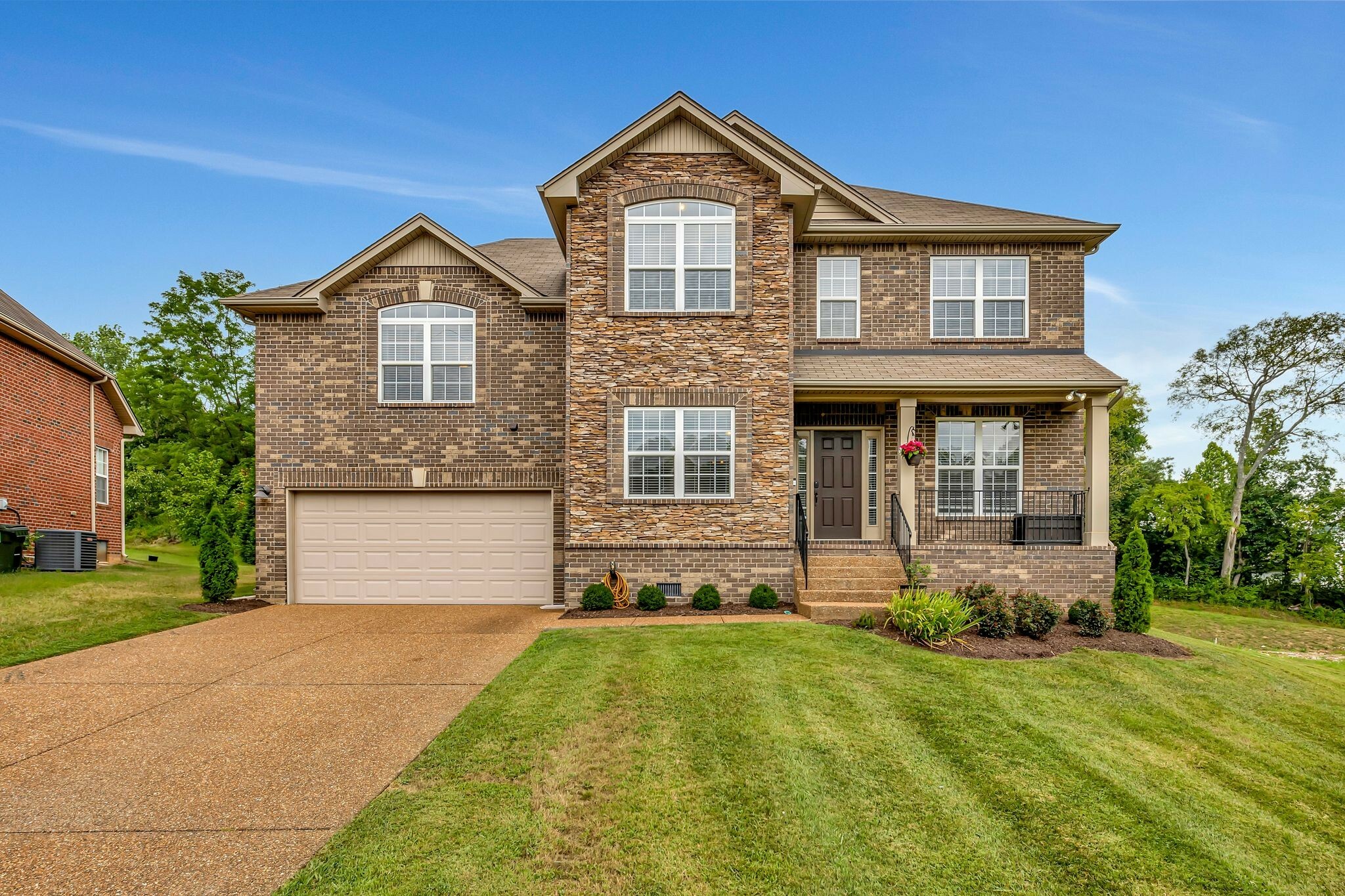 Property Photo:  2216 Sweet Oak Ct  TN 37211 