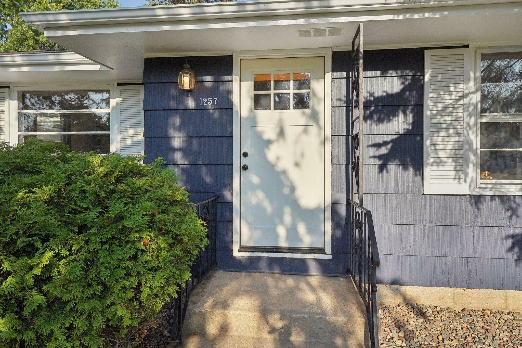 Property Photo:  1257 Smith Avenue S  MN 55118 