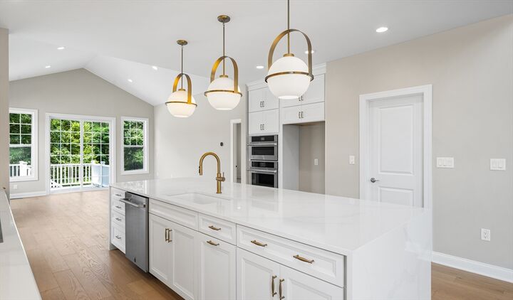Property Photo:  66 Ingalls Village Way 30  MA 01921 