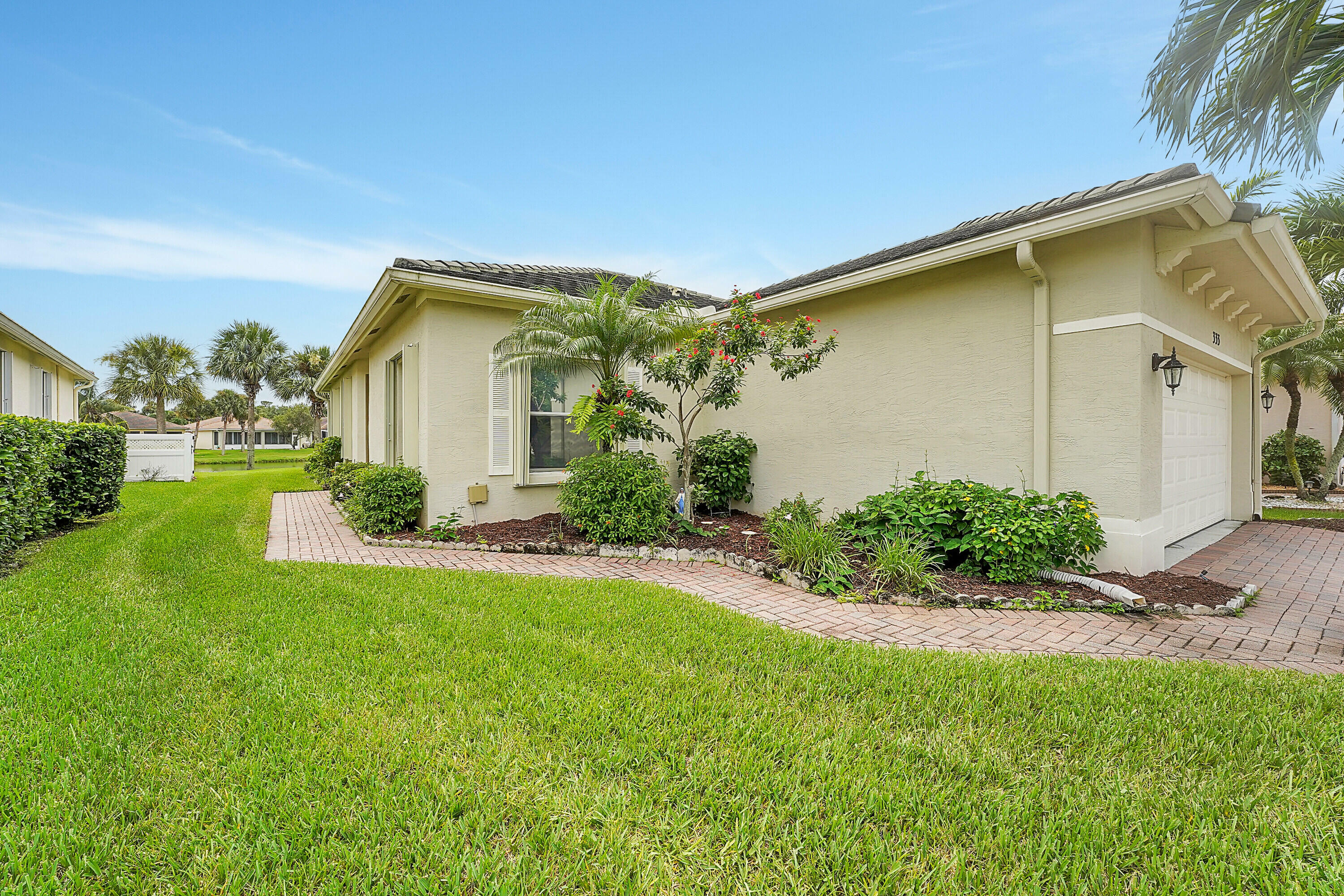 Property Photo:  333 SW Maclay Way  FL 34986 