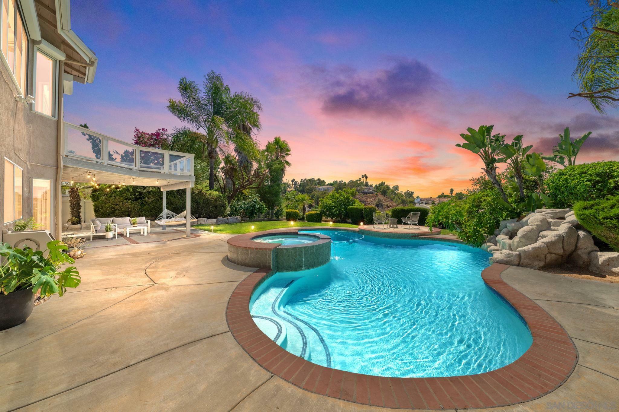 Property Photo: 40671 Calle Katerine CA 92591