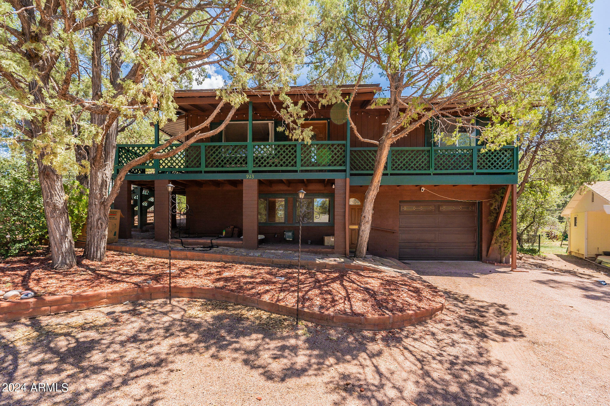 Property Photo:  923 N Easy Street  AZ 85541 